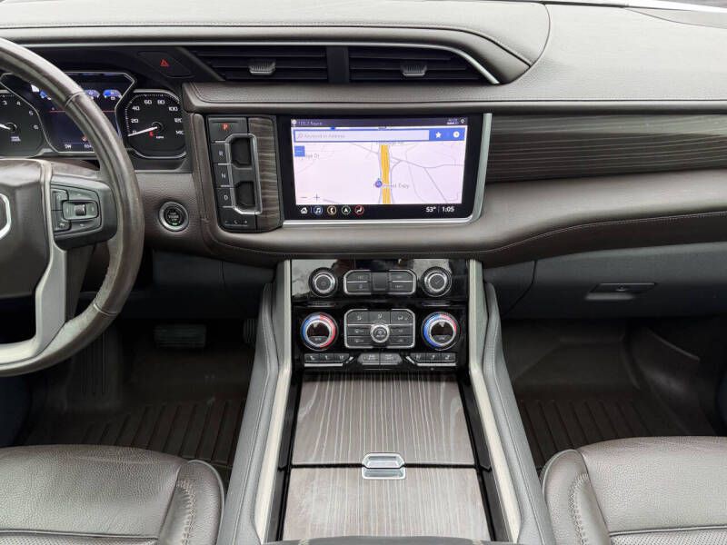 2021 GMC Yukon Image 22