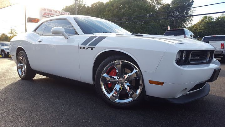 2014 Dodge Challenger Image 2