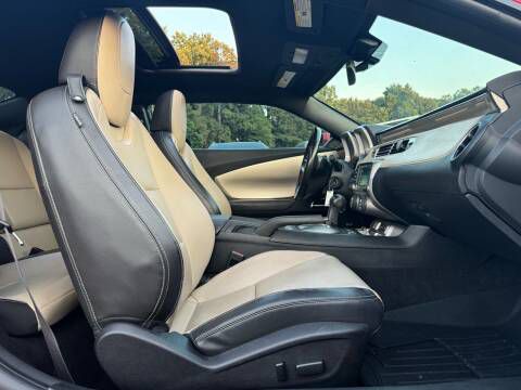 2015 Chevrolet Camaro Image 11