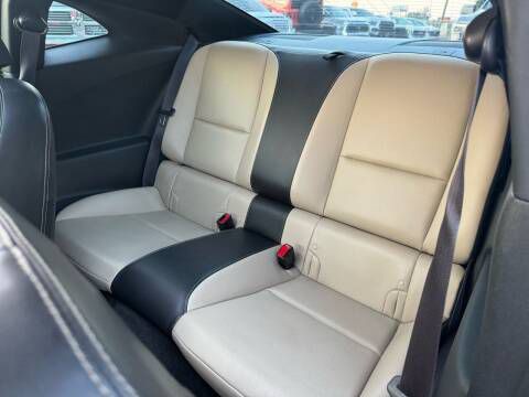 2015 Chevrolet Camaro Image 12