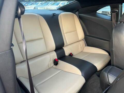 2015 Chevrolet Camaro Image 13