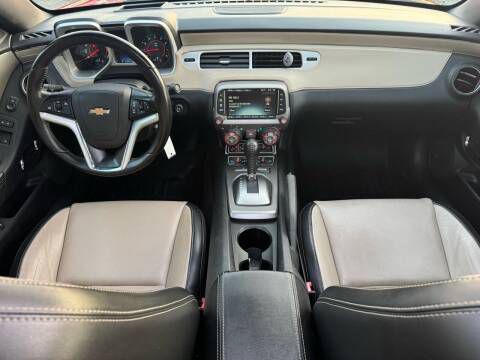 2015 Chevrolet Camaro Image 14