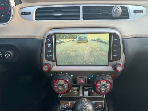 2015 Chevrolet Camaro Image 17