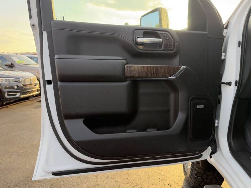 2021 GMC Sierra Image 18