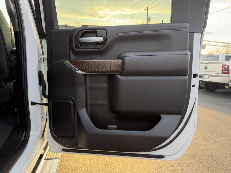 2021 GMC Sierra Image 21