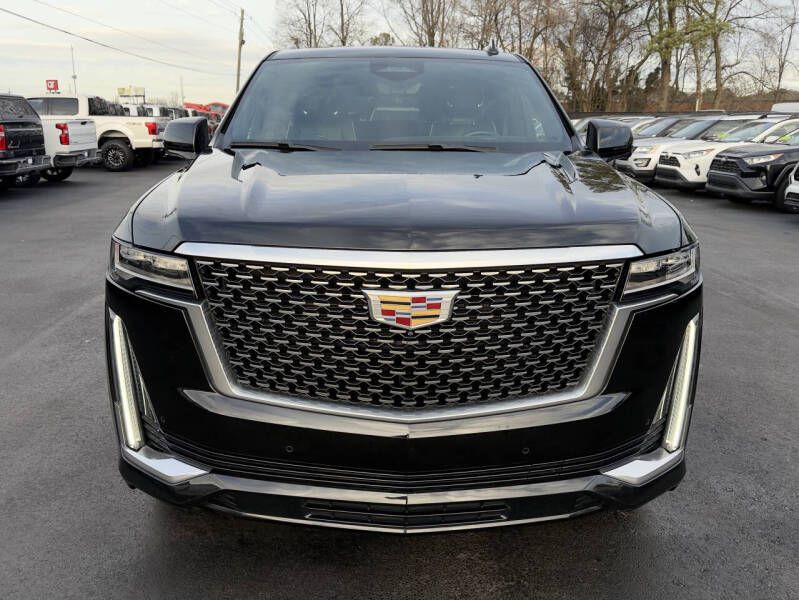 2021 Cadillac Escalade Image 3