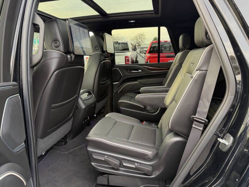 2021 Cadillac Escalade Image 11