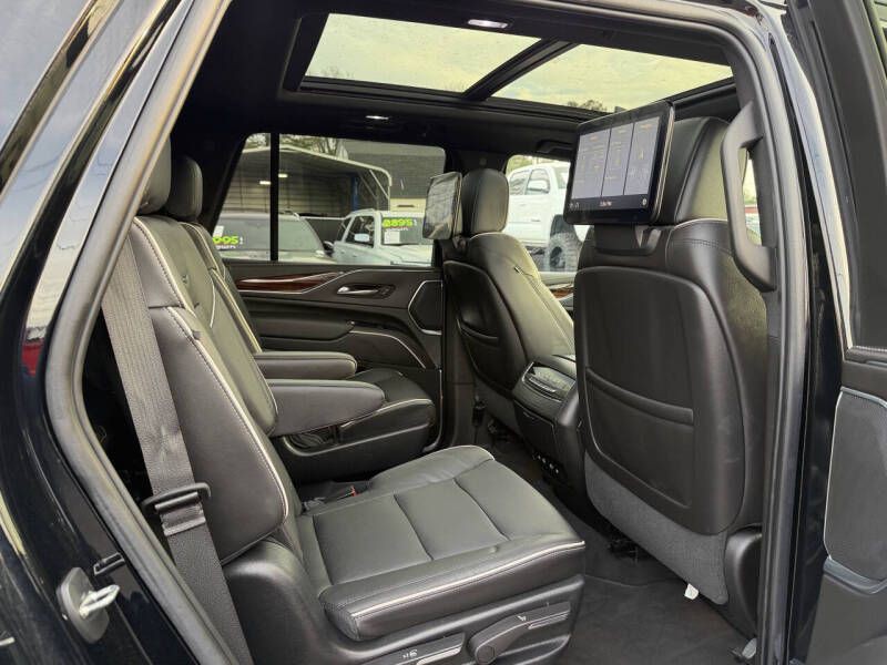 2021 Cadillac Escalade Image 14