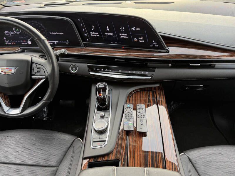 2021 Cadillac Escalade Image 19