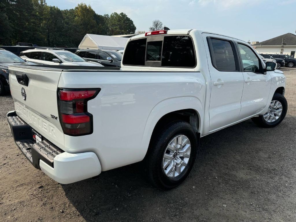 2022 Nissan Frontier Image 6