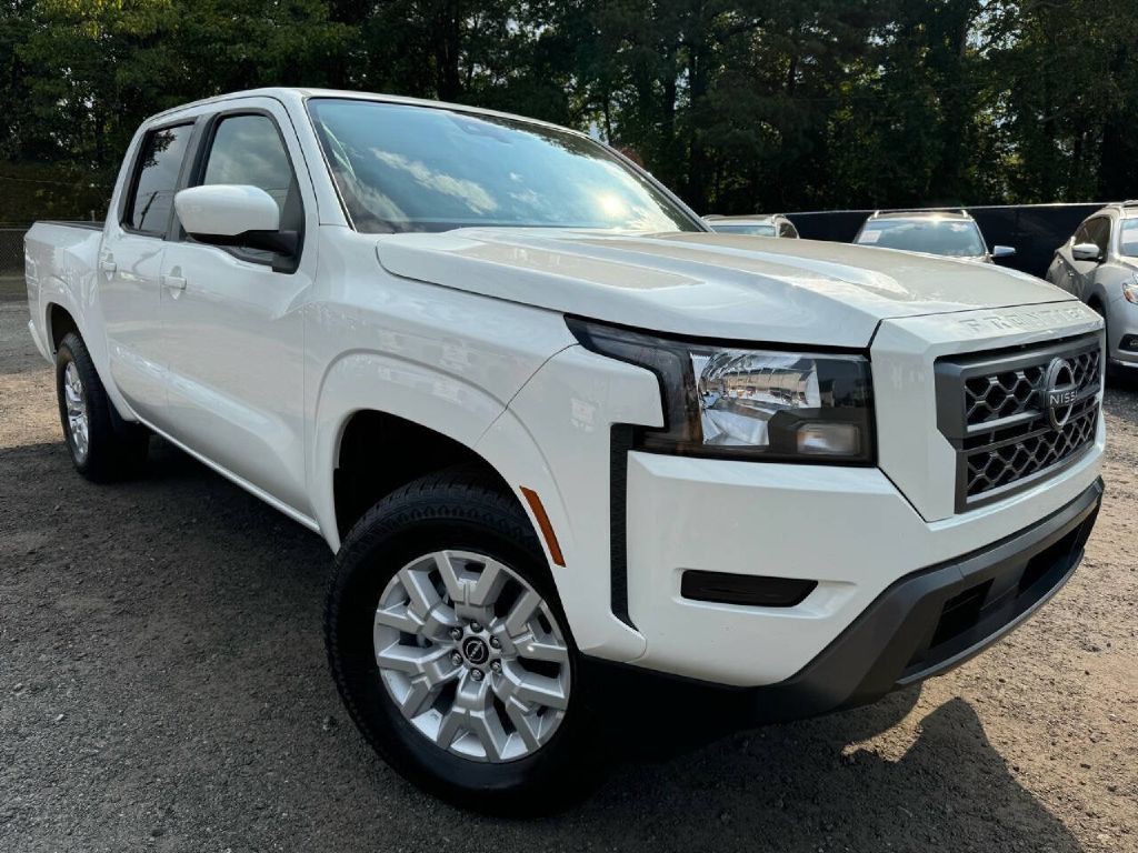 2022 Nissan Frontier Image 8