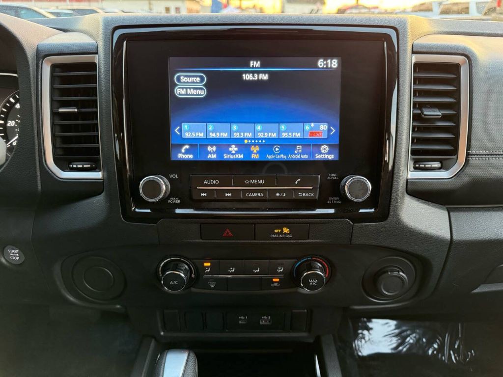 2022 Nissan Frontier Image 12