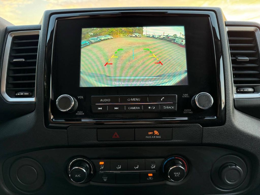 2022 Nissan Frontier Image 15