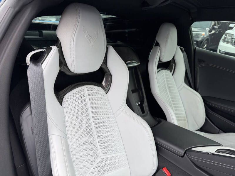 2021 Chevrolet Corvette Image 12