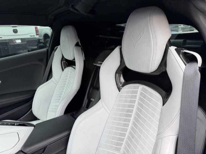 2021 Chevrolet Corvette Image 13