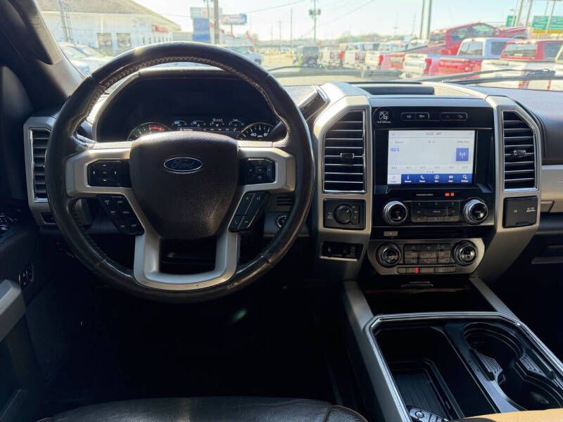 2017 Ford F-250 Image 15