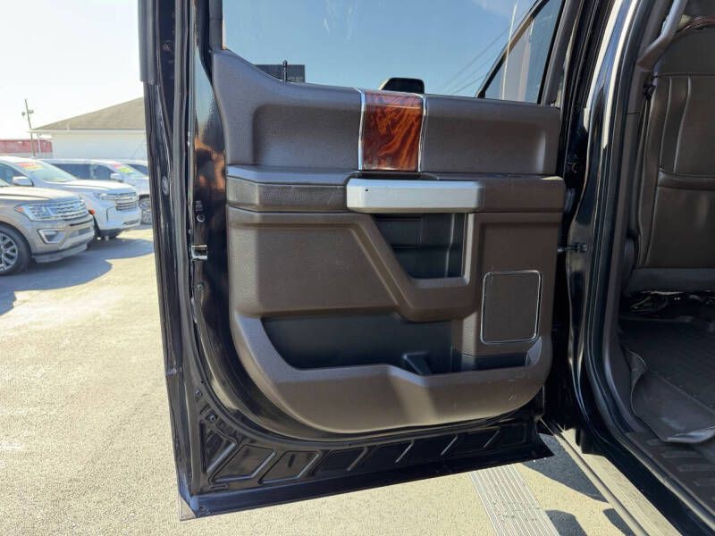 2017 Ford F-250 Image 22