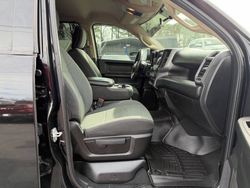 2020 RAM 2500 Image 12