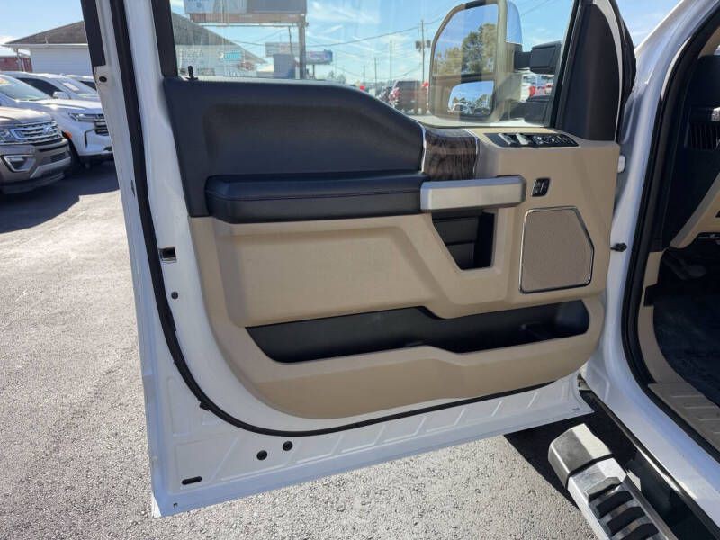 2018 Ford F-350 Image 19