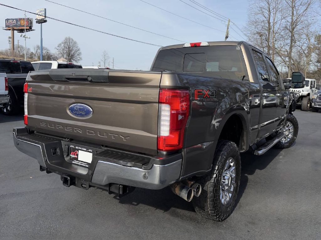 2017 Ford F-250 Image 6