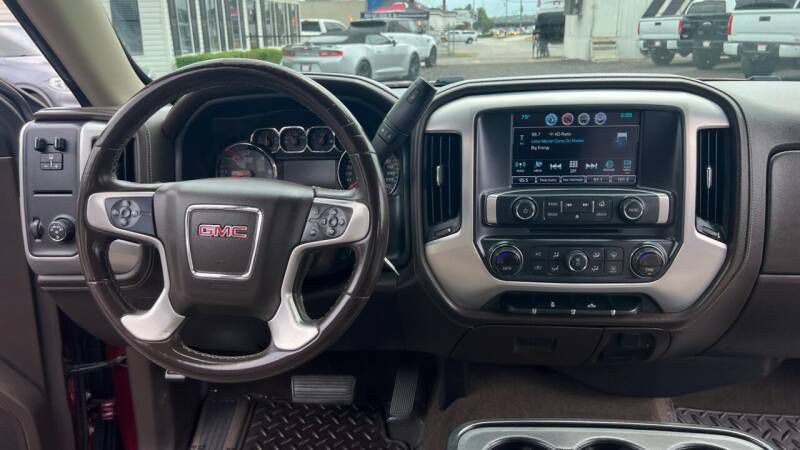 2017 GMC Sierra Image 24