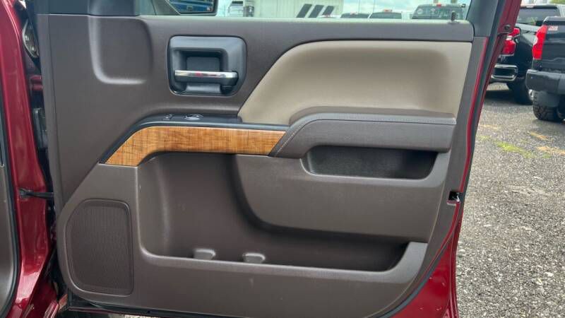 2017 GMC Sierra Image 28