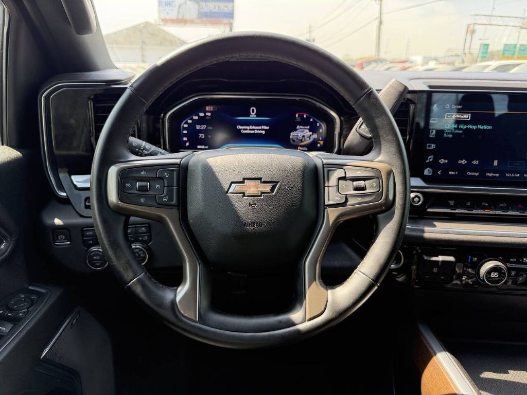 2024 Chevrolet Silverado 1500 Image 16