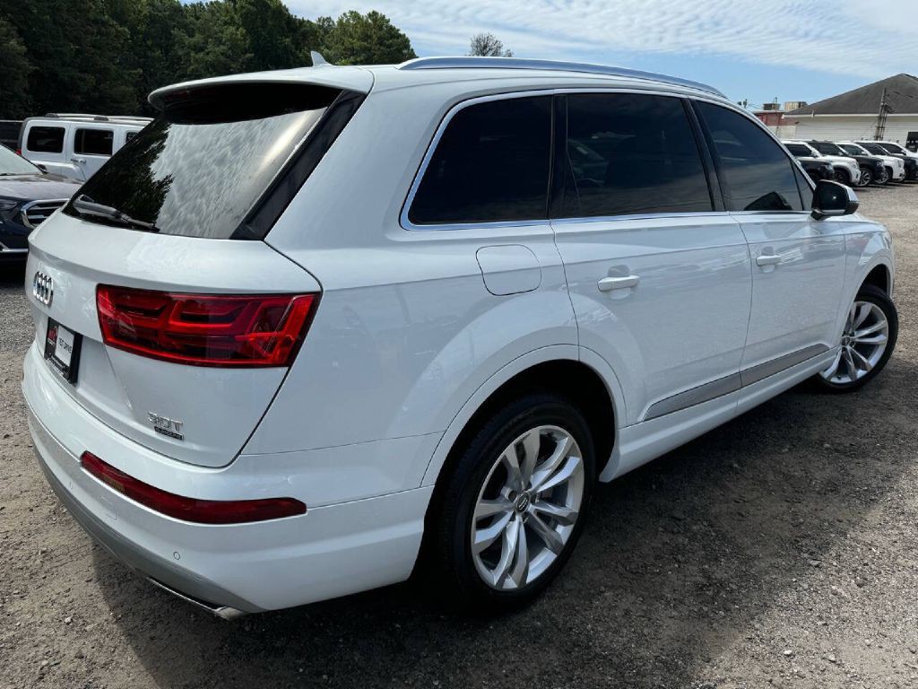 2017 Audi Q7 Image 7