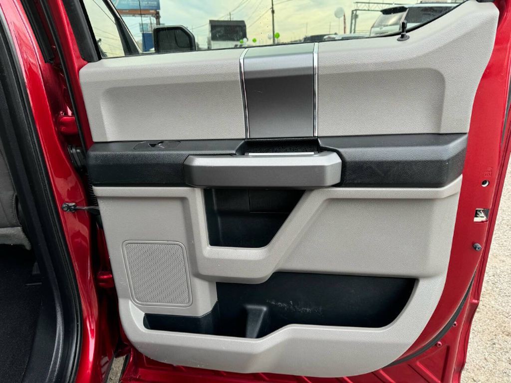 2015 Ford F-150 Image 19