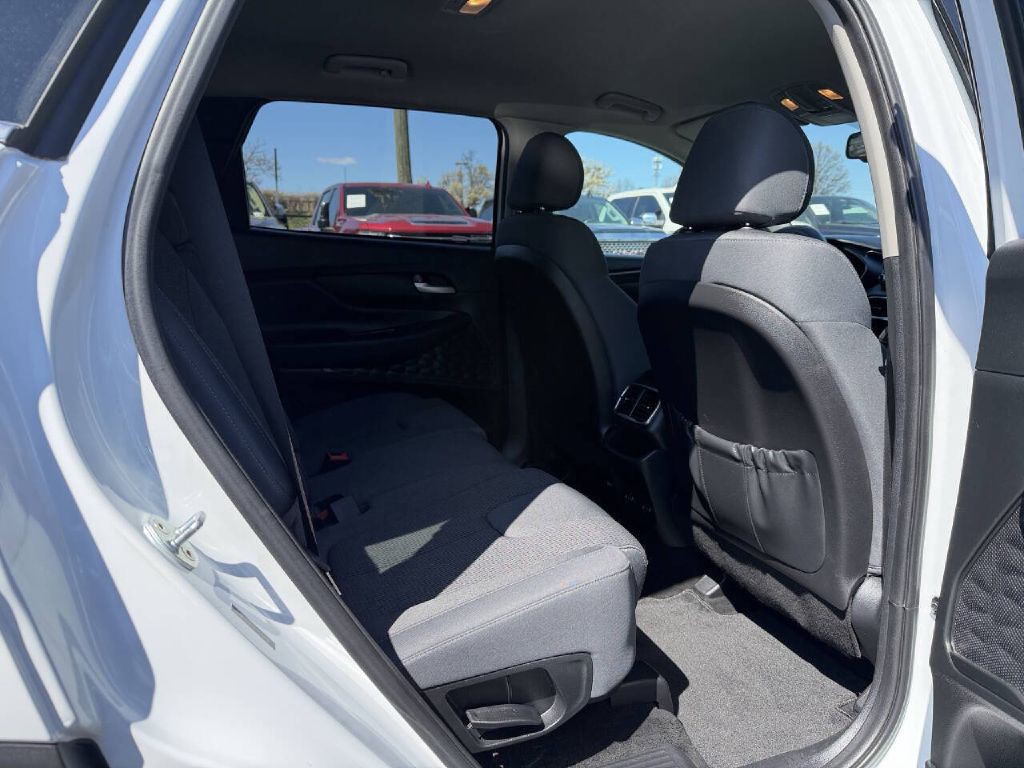2020 Hyundai Santa Fe Image 12