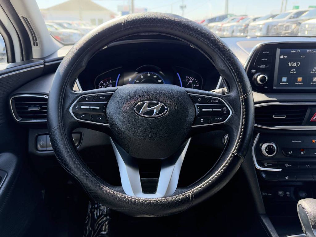2020 Hyundai Santa Fe Image 17