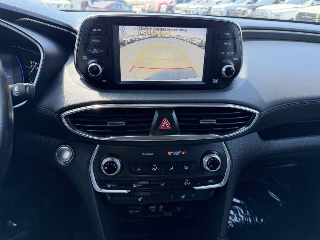 2020 Hyundai Santa Fe Image 18