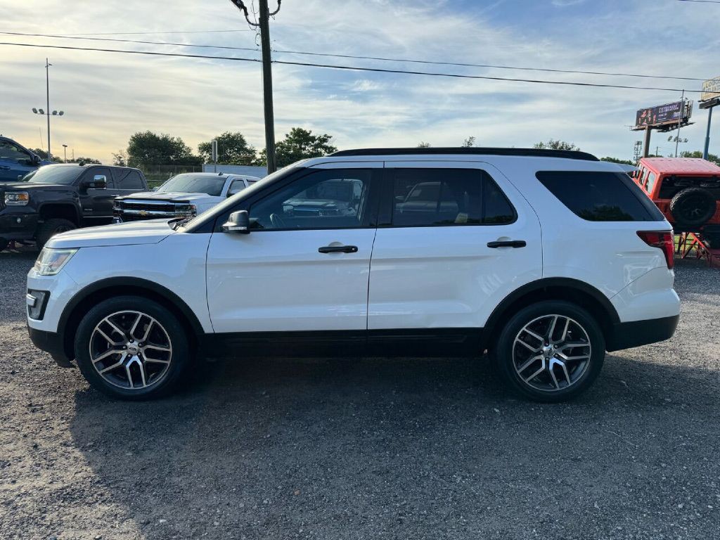 2017 Ford Explorer Image 7