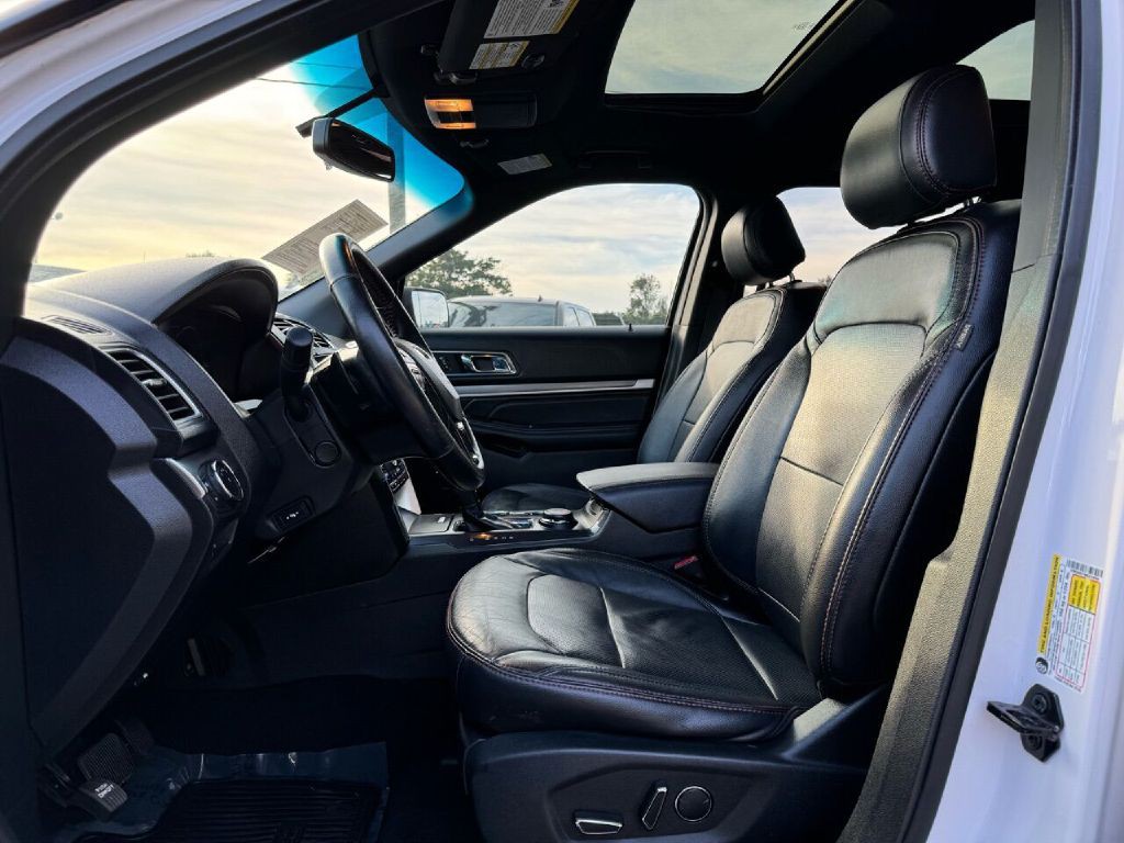2017 Ford Explorer Image 10