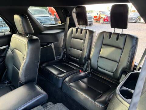 2017 Ford Explorer Image 16