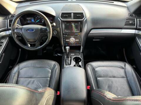 2017 Ford Explorer Image 24