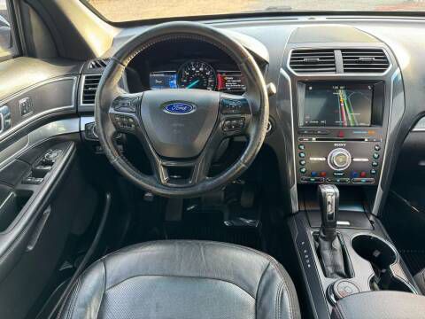 2017 Ford Explorer Image 25