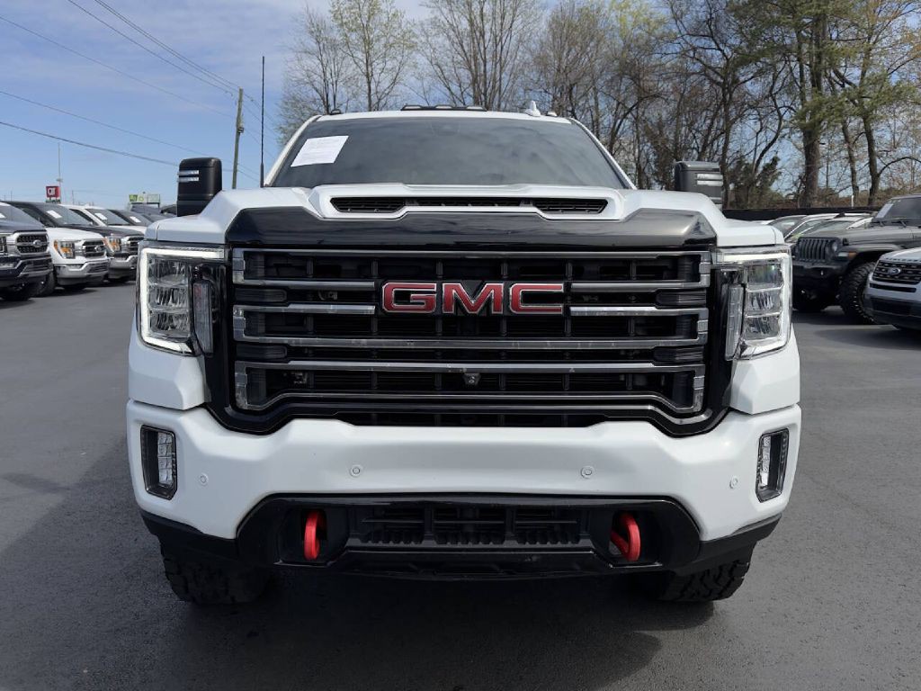 2021 GMC Sierra Image 2