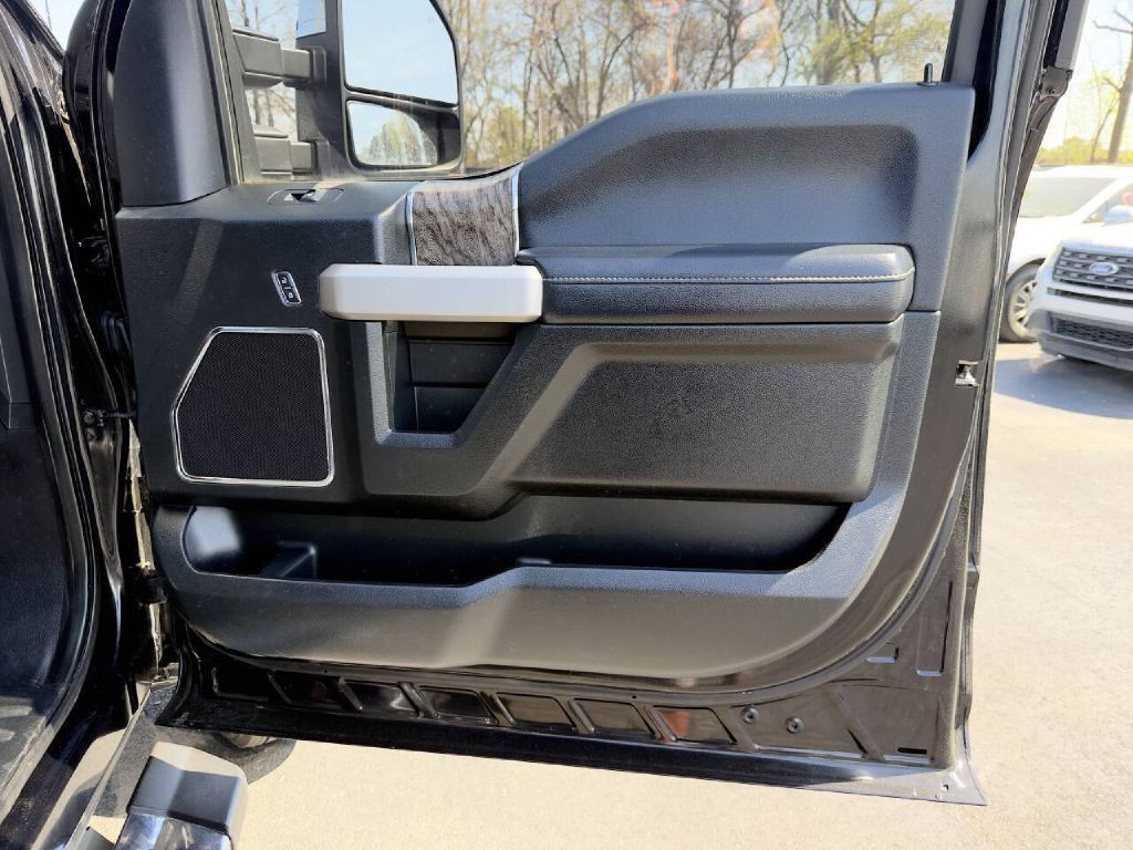 2019 Ford F-350 Image 20