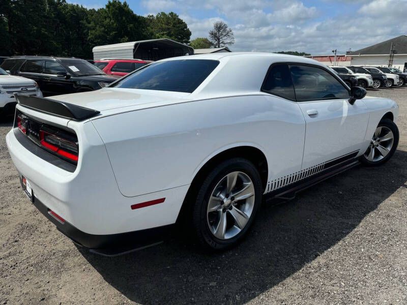 2015 Dodge Challenger Image 5