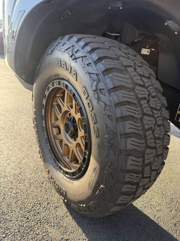 2022 Nissan Frontier Image 13