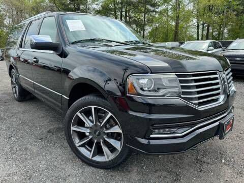 2016 Lincoln Navigator Image 3