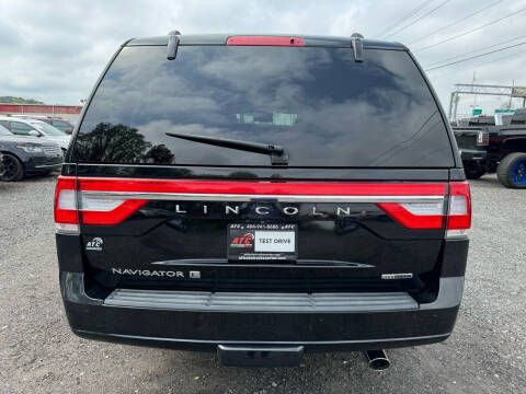 2016 Lincoln Navigator Image 5