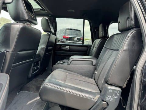 2016 Lincoln Navigator Image 10