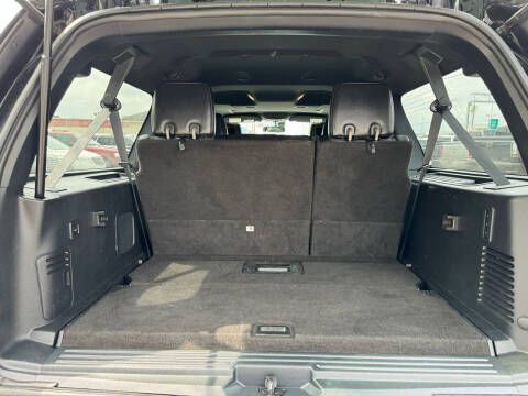 2016 Lincoln Navigator Image 15