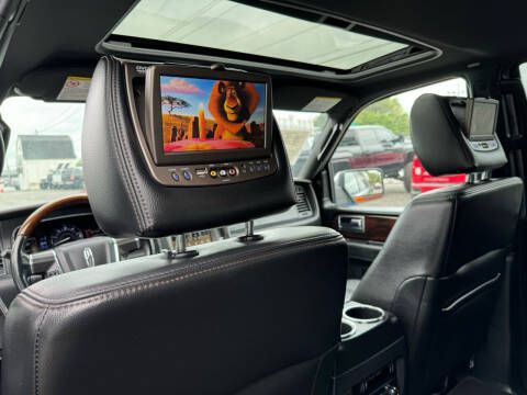 2016 Lincoln Navigator Image 21