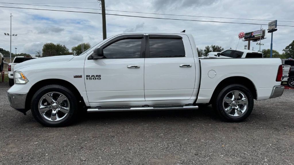 2015 RAM 1500 Image 3
