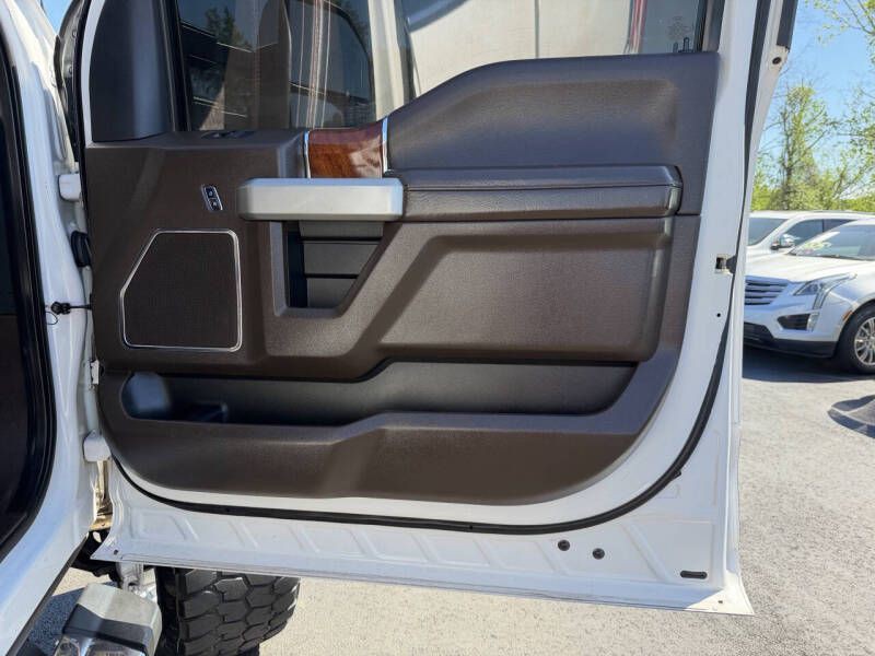 2017 Ford F-250 Image 3