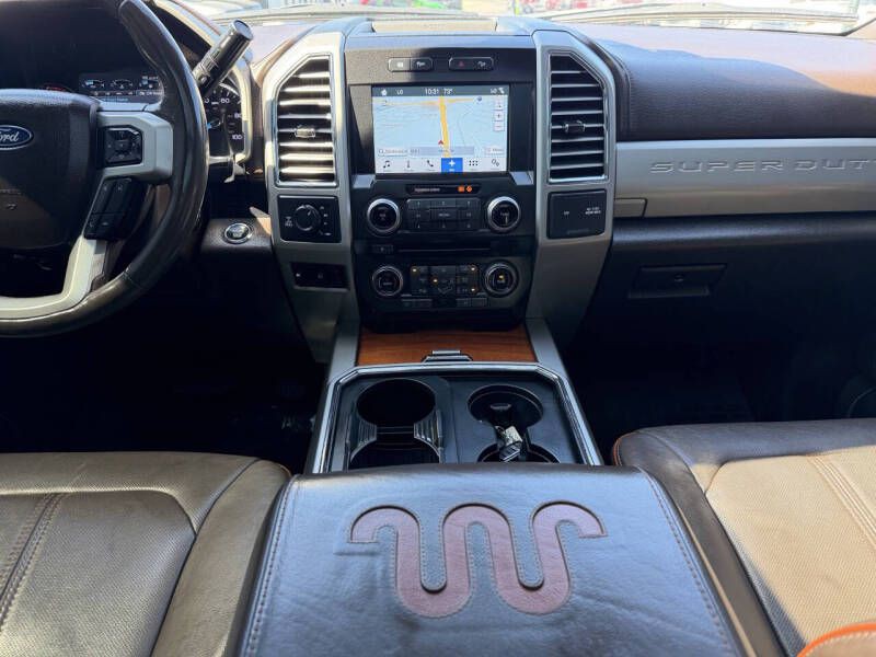 2017 Ford F-250 Image 6