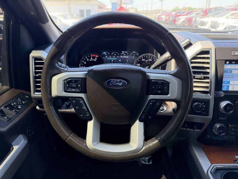 2017 Ford F-250 Image 8